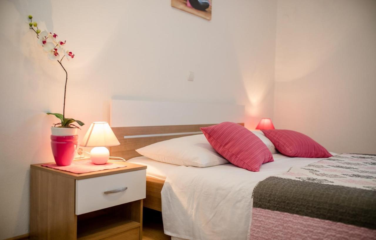 Apartments Vladimir 2835 라브 외부 사진