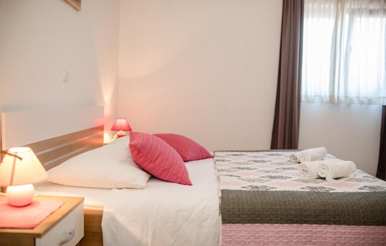 Apartments Vladimir 2835 라브 외부 사진